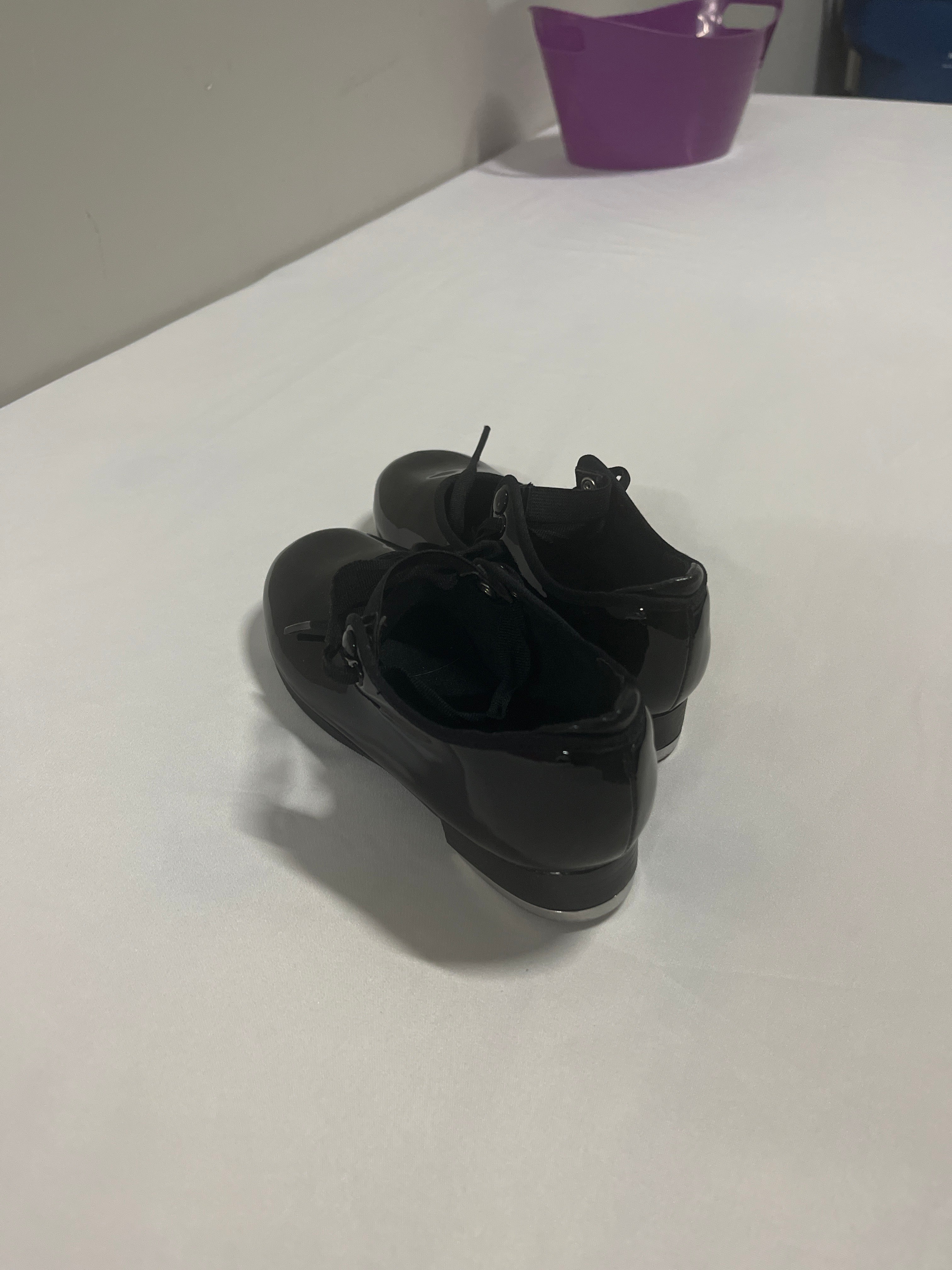 Capezio tap shoes - used