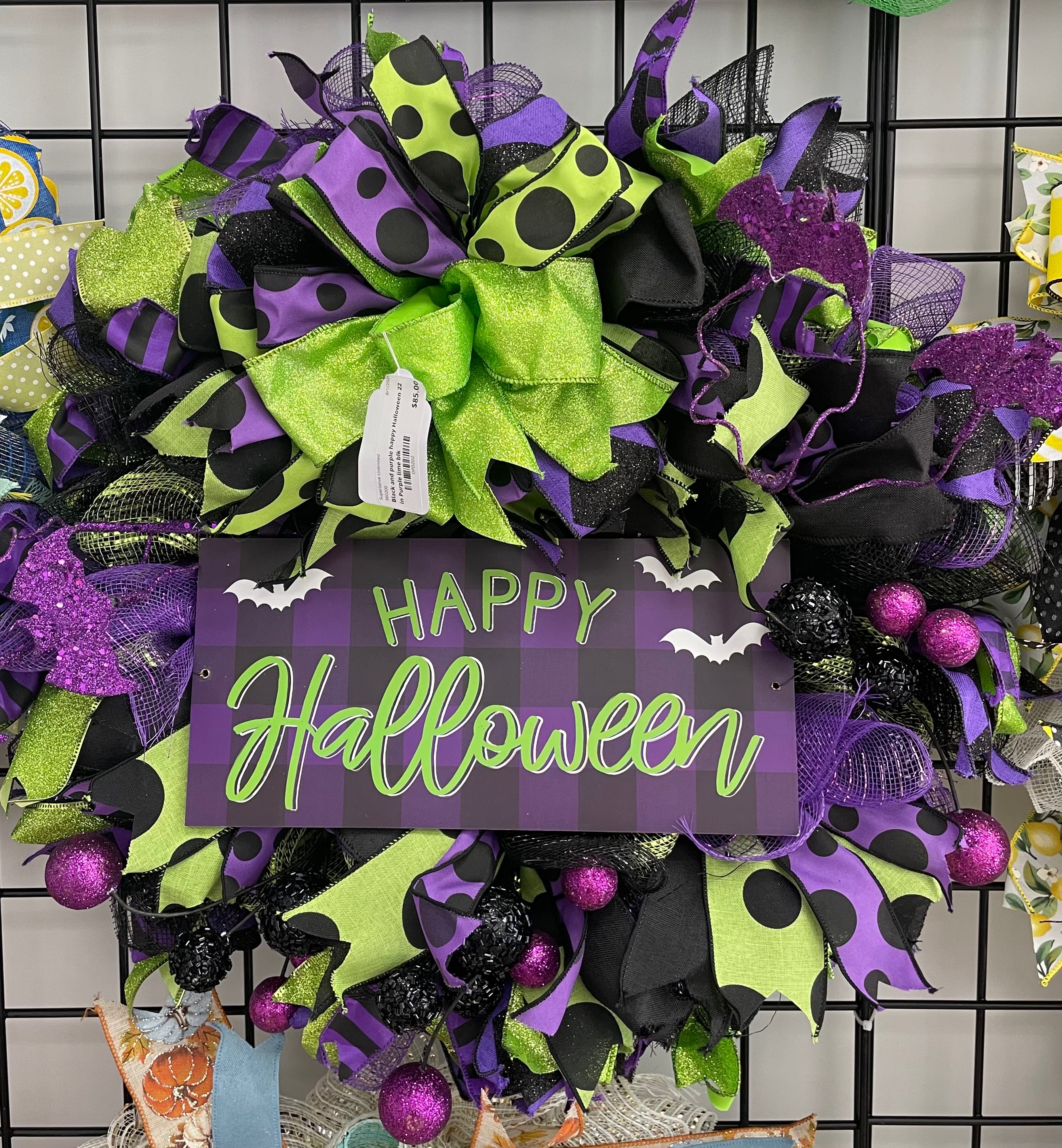 Happy halloween wreath